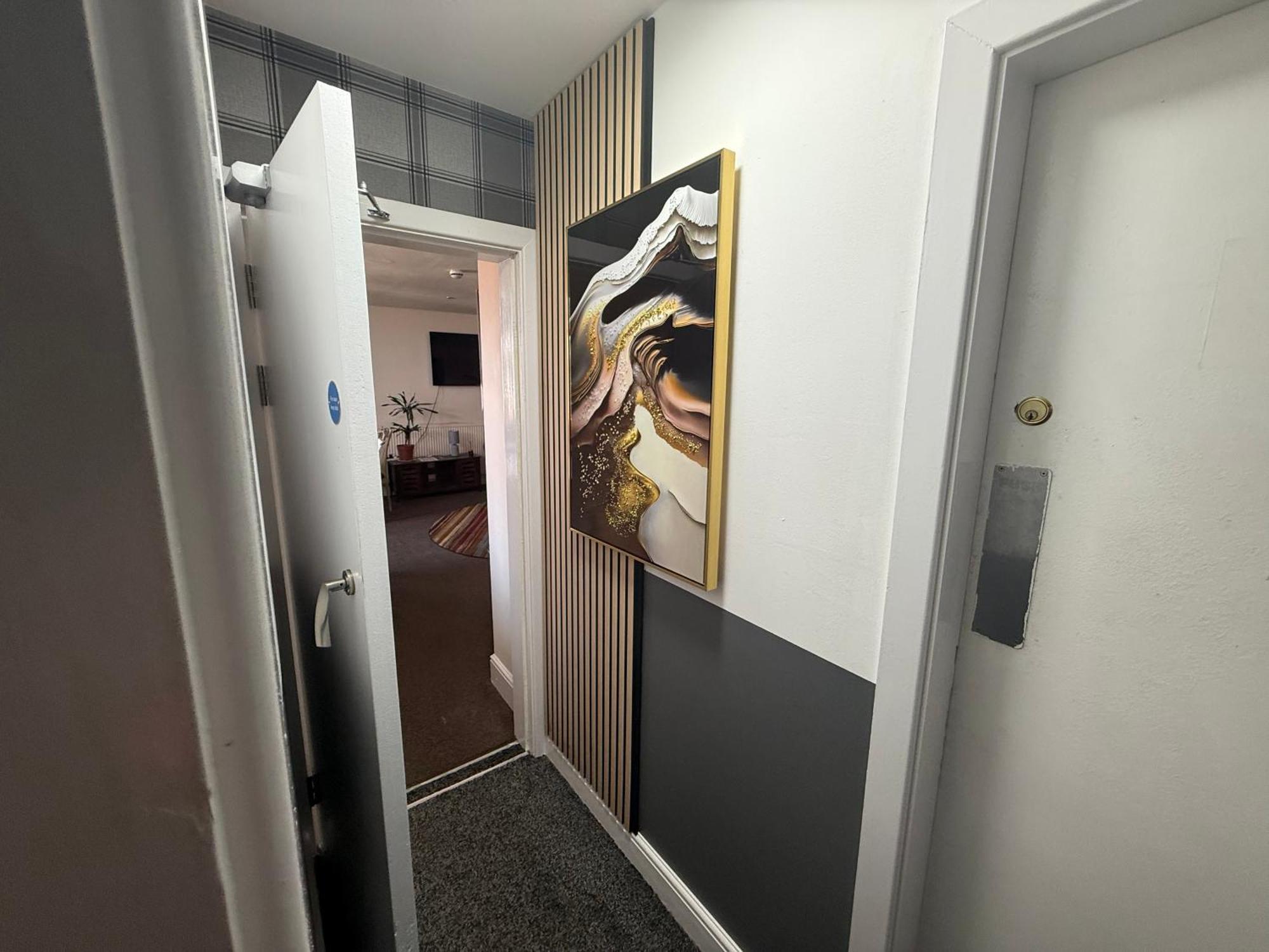 Moor Park Apartments Престън Екстериор снимка